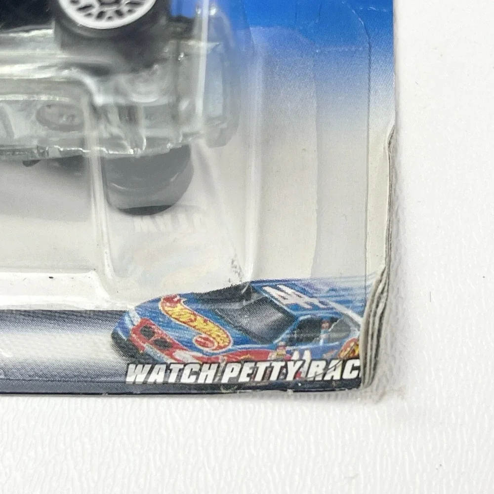 1999 Hot Wheels Sweet 16 Collector 220 Blue Card 1:64 Scale Diecast